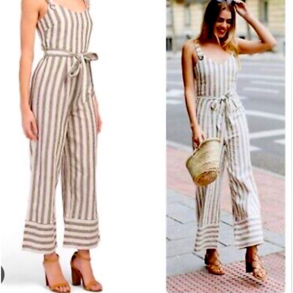 NWOT Romeo & JUliette couture pinstriped jumper